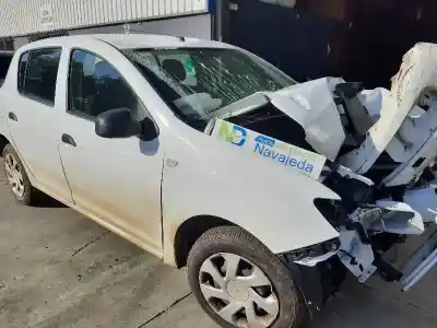 Veículo de Sucata dacia sandero access do ano 2018 alimentado b4de4