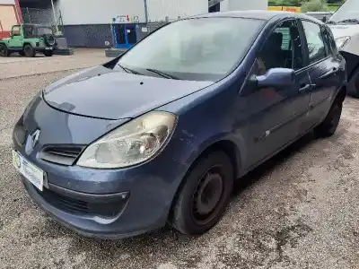 Veículo de Sucata renault clio iii dynamique do ano 2006 alimentado k9k766