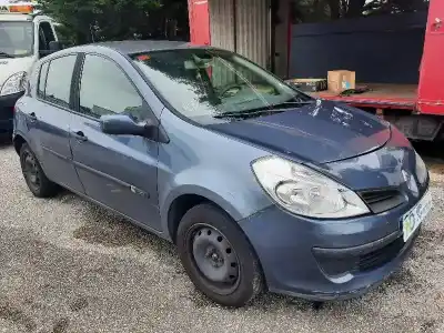 Veículo de Sucata renault clio iii dynamique do ano 2006 alimentado k9k766