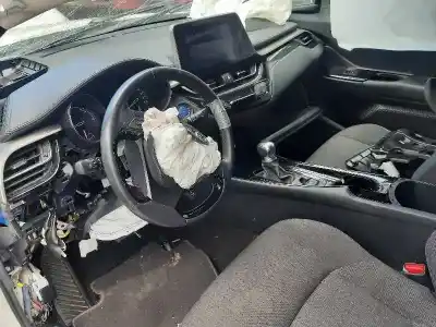 Veicolo di demolizione toyota c-hr 1.8 hibrido dell'anno 2020 alimentato 2zr