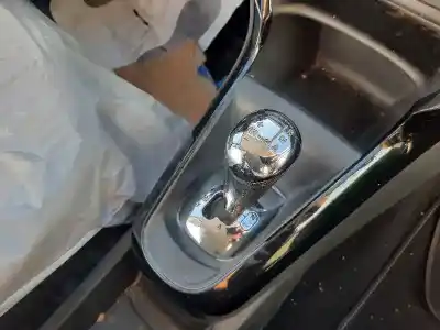 Sloopvoertuig citroen c3 live van het jaar 2015 aangedreven hm01