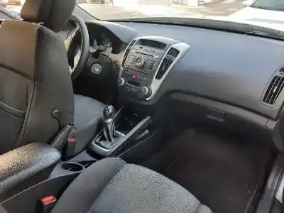 Scrapping Vehicle kia cee´d drive of the year 2010 powered d4fb-w