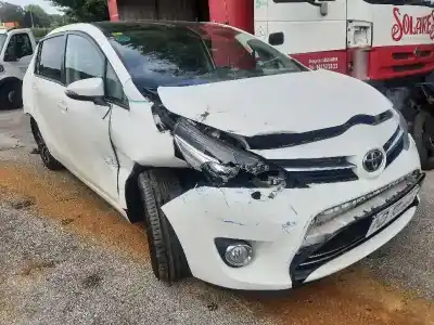 Veículo de Sucata toyota verso active do ano 2017 alimentado 1zr