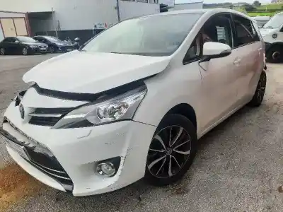 Veículo de Sucata toyota verso active do ano 2017 alimentado 1zr