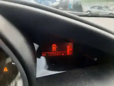 Veículo de Sucata toyota verso active do ano 2017 alimentado 1zr