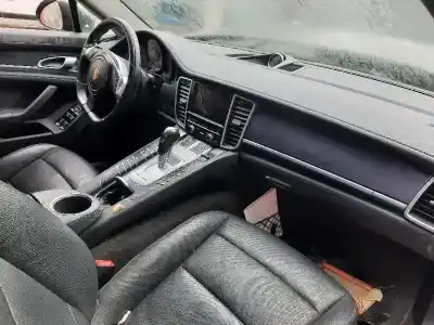 Scrapping Vehicle porsche panamera 4 of the year 2010 powered m4620