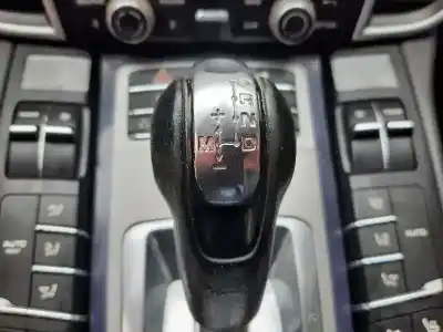 Scrapping Vehicle porsche panamera 4 of the year 2010 powered m4620