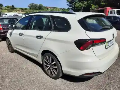 Veículo de Sucata fiat tipo ii (357) fam lounge do ano 2018 alimentado 940b7000