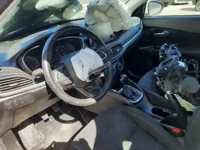 Veículo de Sucata fiat tipo ii (357) fam lounge do ano 2018 alimentado 940b7000