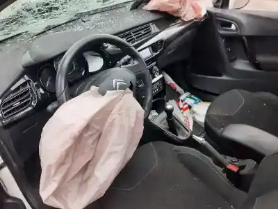 Veículo de Sucata citroen c3 collection do ano 2013 alimentado 8h01