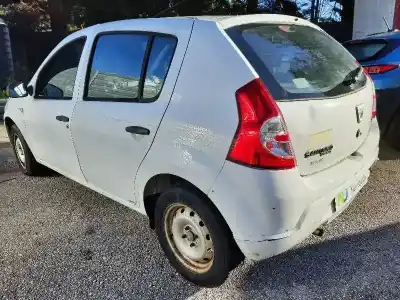 Veicolo di demolizione dacia sandero básico dell'anno 2009 alimentato d4f732