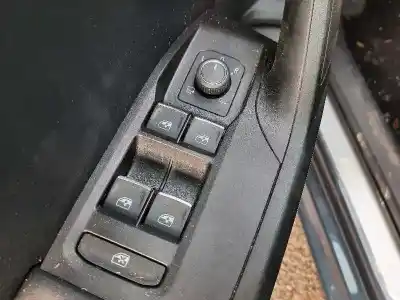 Veicolo di demolizione seat leon (kl1) fr dell'anno 2021 alimentato dfya