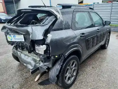 Здавання транспортного засобу citroen c4 cactus live року 2015 потужний 