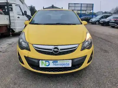 Veicolo di demolizione opel corsa d selective dell'anno 2015 alimentato a14xer