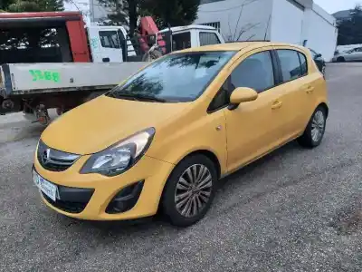Veicolo di demolizione opel corsa d selective dell'anno 2015 alimentato a14xer
