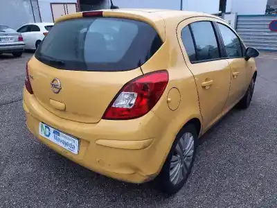 Veicolo di demolizione opel corsa d selective dell'anno 2015 alimentato a14xer