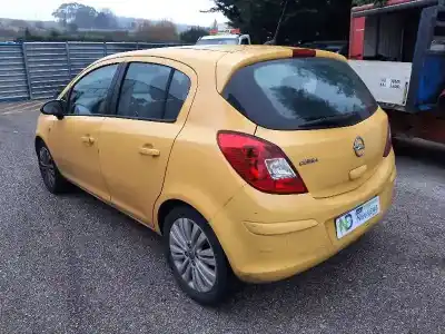 Veicolo di demolizione opel corsa d selective dell'anno 2015 alimentato a14xer