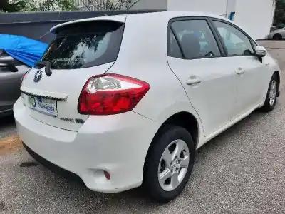 Veículo de Sucata toyota auris hybrid active do ano 2013 alimentado 2zr