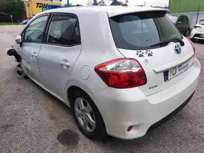 Veículo de Sucata toyota auris hybrid active do ano 2013 alimentado 2zr