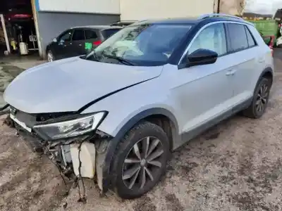 Vehicul casat volkswagen                                         t-roc                                                                                                                                                                                                                                                      edition                                                                                                                                                                                                                                                    al anului 2018 alimentat chzj