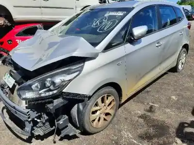 Veicolo di demolizione kia carens ( ) x-tech dell'anno 2018 alimentato d4fd