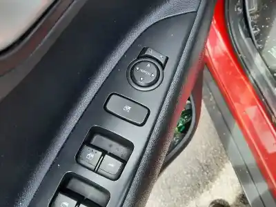 Veículo de Sucata kia stonic (ybcuv) tech do ano 2019 alimentado g3lc