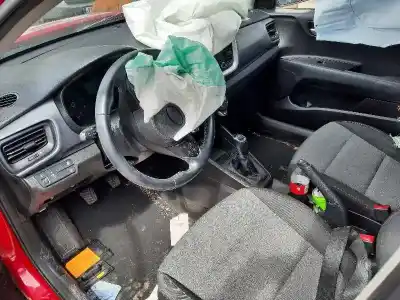 Veículo de Sucata kia stonic (ybcuv) tech do ano 2019 alimentado g3lc