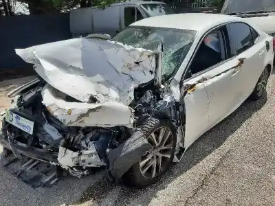 Vehicul casat lexus is 2.5 16v cat (híbrido) al anului 2019 alimentat 2arfse