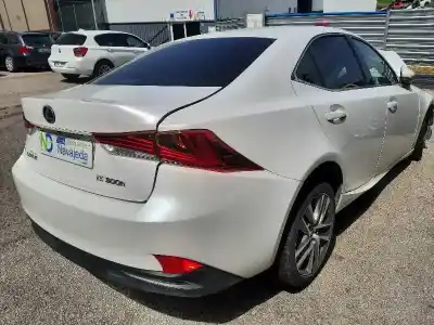 Vehicul casat lexus is 2.5 16v cat (híbrido) al anului 2019 alimentat 2arfse