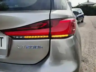 Veículo de Sucata lexus ct 200h do ano 2018 alimentado 2zr