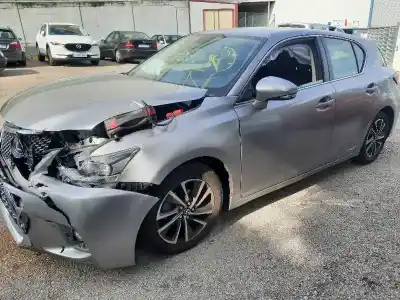 Veículo de Sucata lexus ct 200h do ano 2018 alimentado 2zr