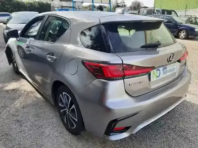 Veículo de Sucata lexus ct 200h do ano 2018 alimentado 2zr