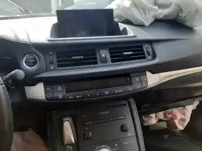 Veículo de Sucata lexus ct 200h do ano 2018 alimentado 2zr