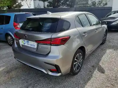 Veículo de Sucata lexus ct 200h do ano 2018 alimentado 2zr