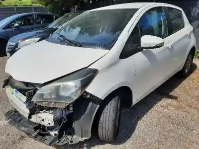 Veículo de Sucata toyota yaris city do ano 2015 alimentado 1krfe
