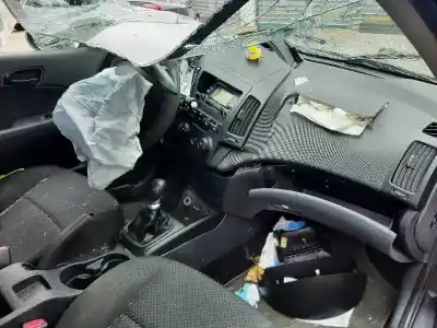 Veículo de Sucata hyundai i30 classic do ano 2011 alimentado g4fa