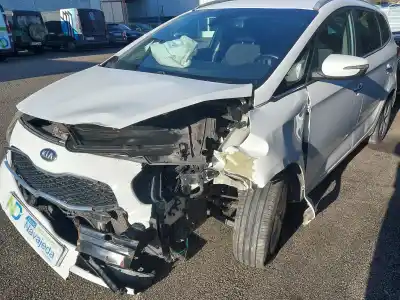 Veículo de Sucata kia carens ( ) 1.7 crdi cat do ano 2014 alimentado d4fd