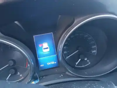 Veículo de Sucata toyota auris (_e18_) 1.2 (nre185_) do ano 2017 alimentado 8nr-fts