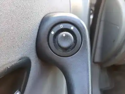 Véhicule à la ferraille renault laguna ii (bg0/1_) 2.2 dci (bg0f) de l'année 2003 alimenté g9td7