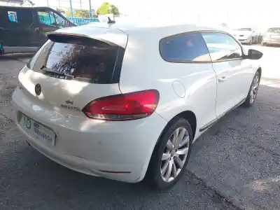 Veicolo di demolizione volkswagen scirocco iii (137, 138) 2.0 tdi dell'anno 2011 alimentato cbdb,cfhc