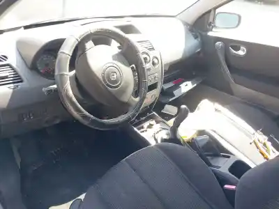 Veicolo di demolizione renault megane ii (bm0/1_, cm0/1_) 1.4 16v (bm0b, cm0b) dell'anno 2003 alimentato k4j 730,k4j 740