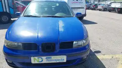 Veicolo di demolizione SEAT LEON (1M1)  dell'anno 2002 alimentato AHF,ASV