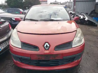 Verschrottungsfahrzeug RENAULT CLIO III (BR0/1, CR0/1)  des Jahres 2005 angetrieben K4J 780