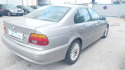 Veículo de Sucata bmw 5 (e39) 530 d do ano 2001 alimentado m57 d30 (306d1)