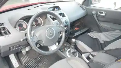Здавання транспортного засобу renault megane ii (bm0/1_, cm0/1_) 2.0 dci (bm1k, cm1k) року 2008 потужний m9r 700,m9r 722