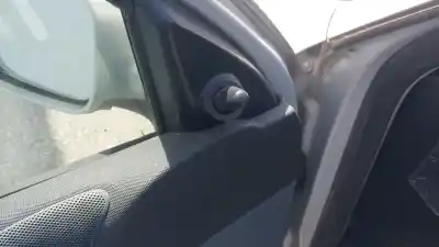 Здавання транспортного засобу seat toledo ii (1m2) 1.6 року 1999 потужний aeh,akl