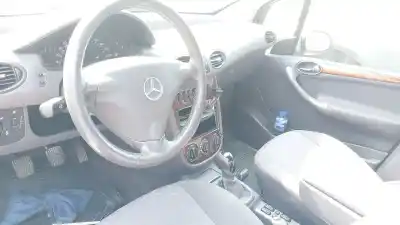 Здавання транспортного засобу mercedes-benz clase a (w168) a 140 (168.031, 168.131) року 2003 потужний m 166.940