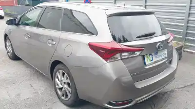 Veicolo di demolizione toyota auris ranchera familiar (_e18_) 1.8 hybrid (zwe186_) dell'anno 2016 alimentato 2zr-fxe