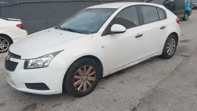 Sloopvoertuig chevrolet cruze fastback (j305) 1.6 van het jaar 2011 aangedreven f16d4