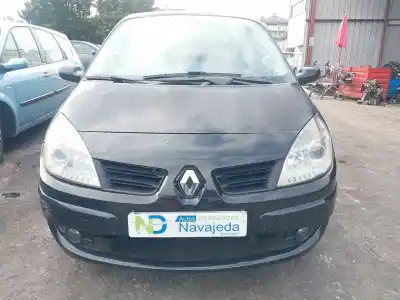 Veicolo di demolizione RENAULT GRAND SCÉNIC II (JM0/1_)  dell'anno 2008 alimentato F9Q 803,F9Q 804,F9Q 816,F9Q 818